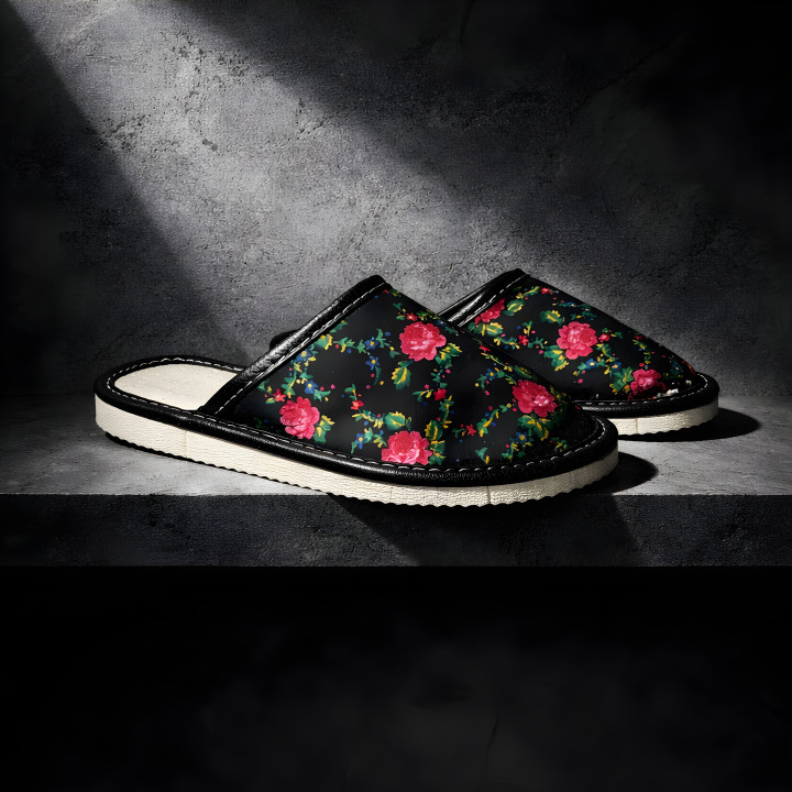 Schwarze regionale Damenschuhe, geschlossene Hausschuhe aus Zakopane