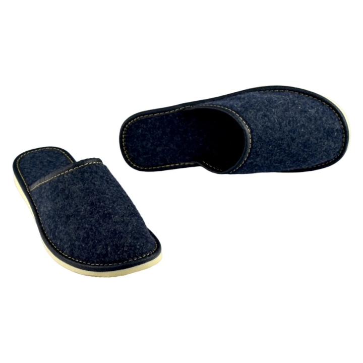 Geschlossene Damenslipper aus Naturfilz, Slipper aus 100 % Wolle