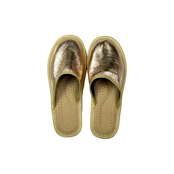 Goldene Damenschuhe mit Obermaterial aus Glattleder