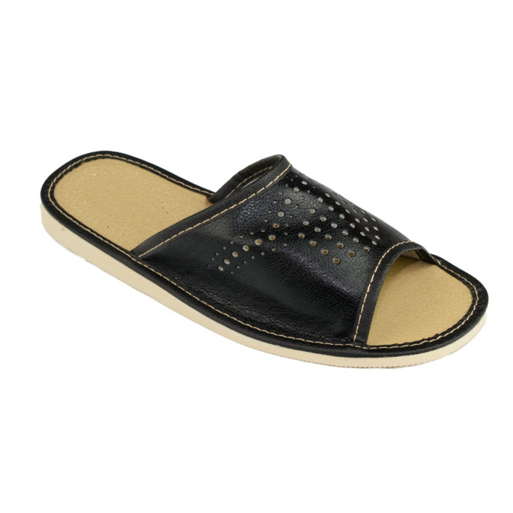 „Korona“ – schwarze offene Herrenschuhe, profilierte Herrenslipper