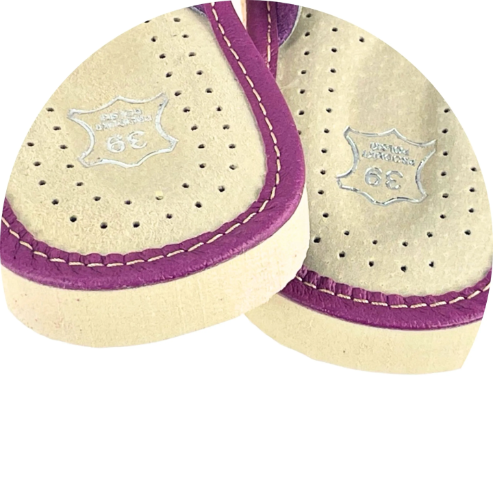 Leichte, durchbrochene Damenschuhe aus Leder, violette Damenschuhe für zu Hause