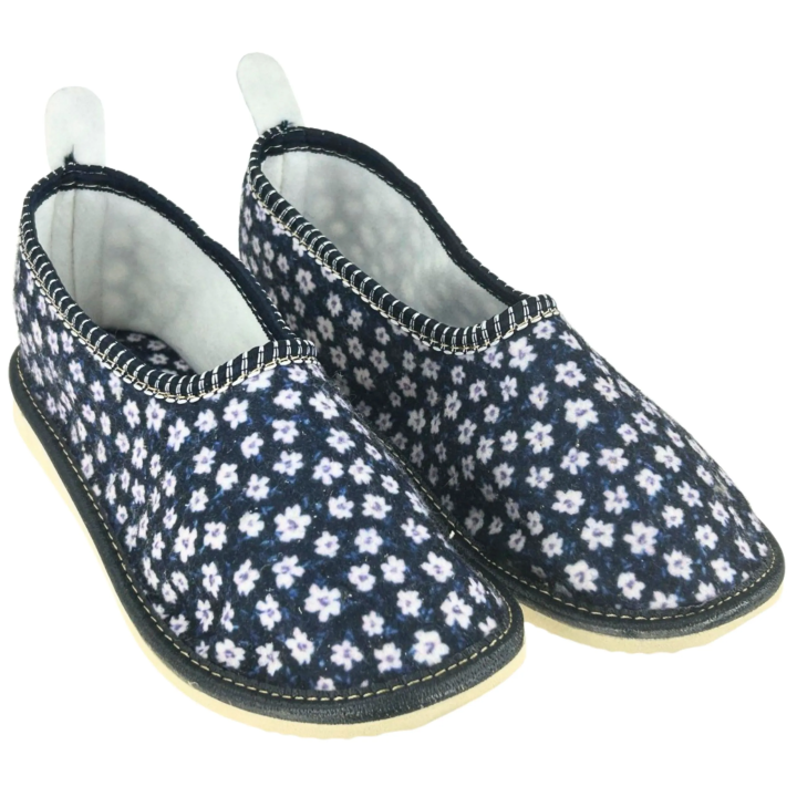 Damenschuhe mit Absatz – Hausschuhe mit Blumenmuster