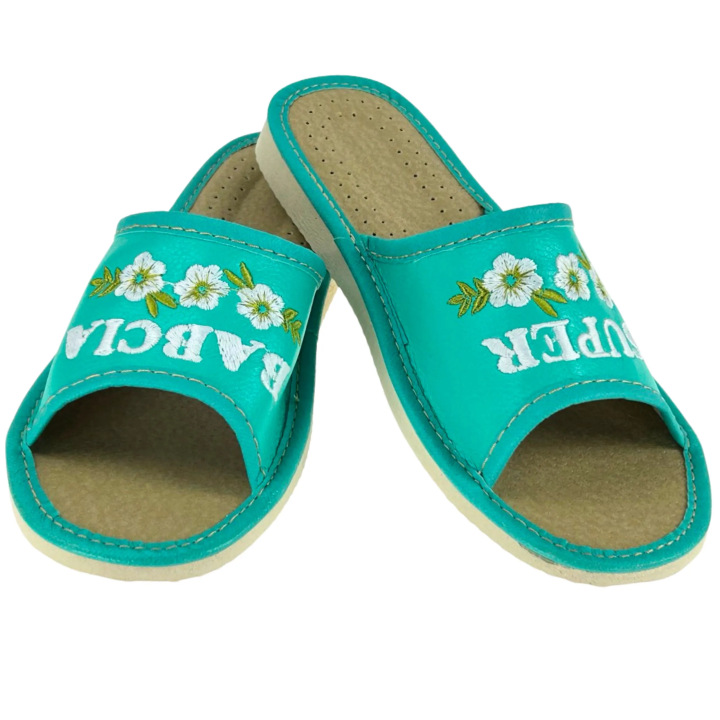 Damenslipper mit der Aufschrift „Super Oma“, ein Geschenk zum Großmuttertag