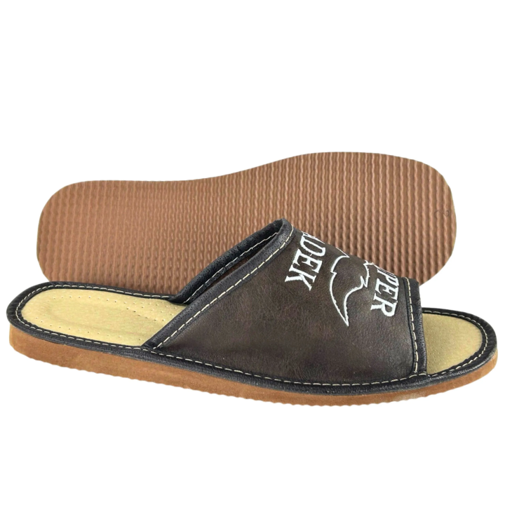 Dunkelbraune Herrenslipper als Geschenk für Opa – „Super Opa“