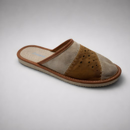 Bequeme Damenslipper aus Velours mit weichem Fußbett und elastischer Sohle