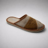 Bequeme Damenslipper aus Velours mit weichem Fußbett und elastischer Sohle