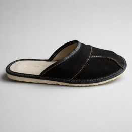 Herren-Hausschuhe aus schwarzem Velours – klassisches und bequemes Schuhwerk für den täglichen Gebrauch zu Hause